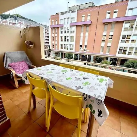 Piso Con Piscina Y Padel A 100m De La Playa Castro Urdiales